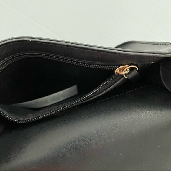 Carpisa crossbody bag purse black red and tan - Picture 7 of 8